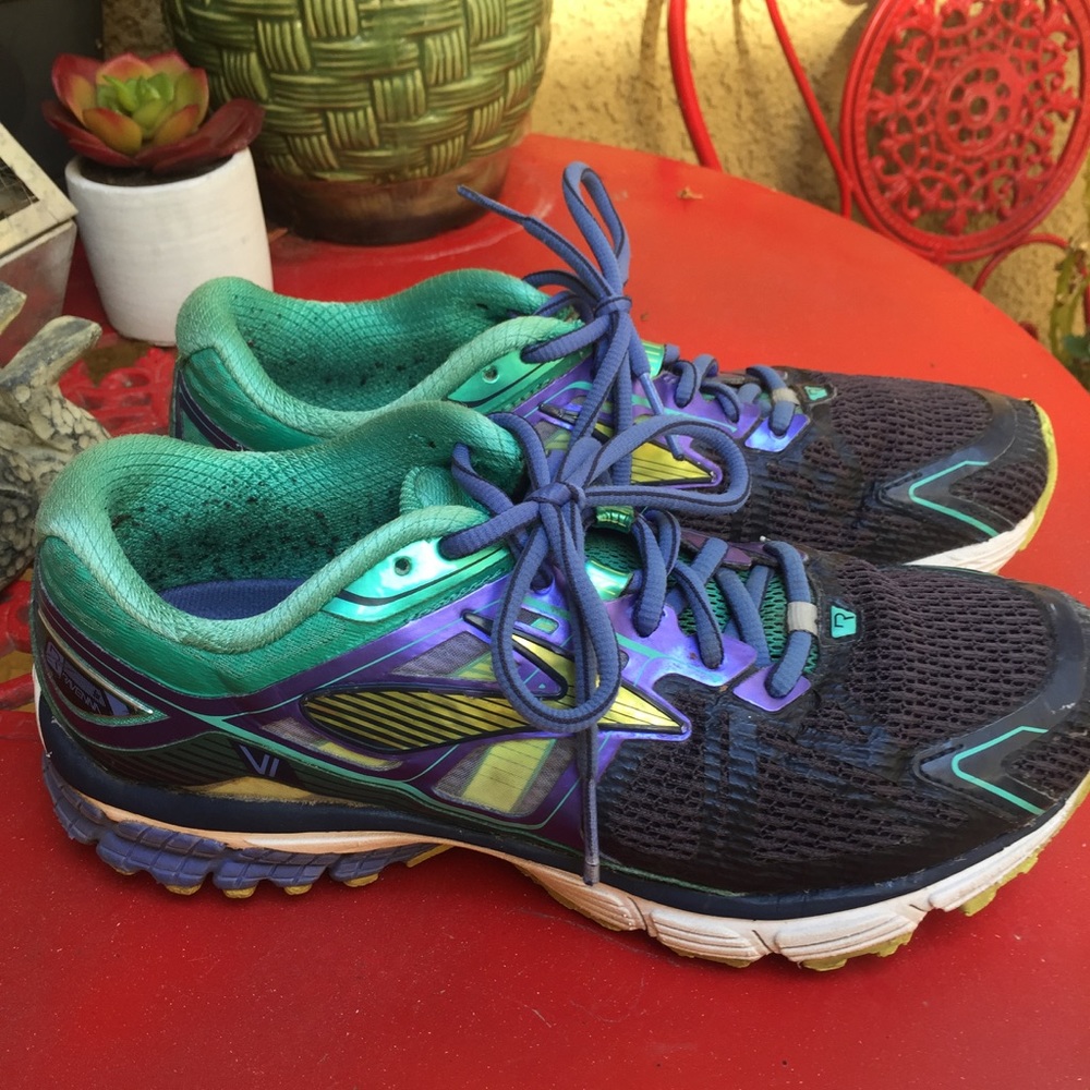 Brooks Ravenna 6 Road Running Shoes